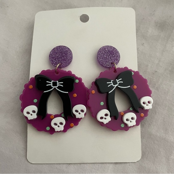 Halloween Wreath Statement Earrings - Picture 2 of 2